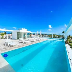 Hotel Ducassi Sol Karibe Tropicana Rooftop Pool Wifi Beach & Spa, Punta Cana